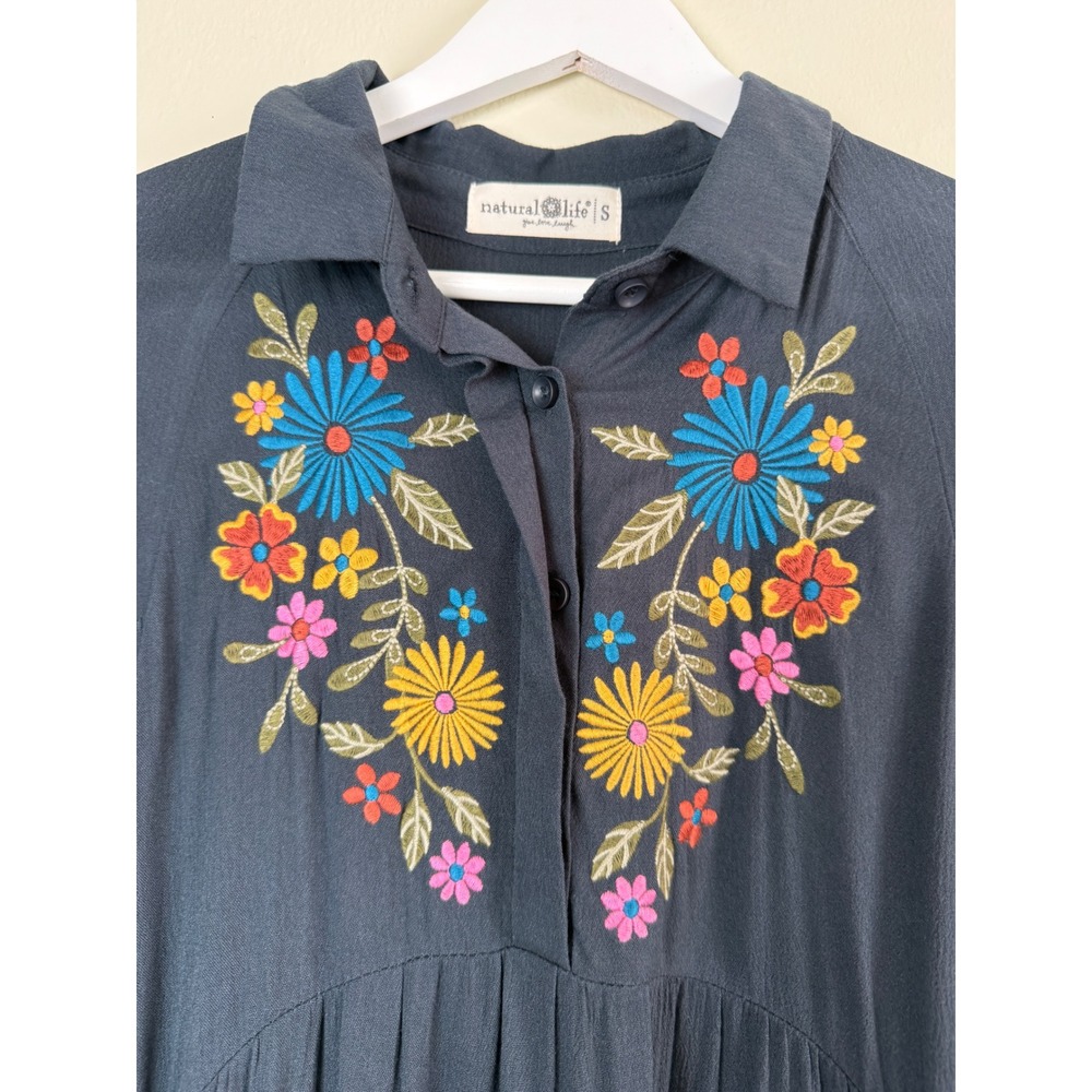 Natural Life Women Grey Boho Floral Embroidered Tiered Maxi Prairie Dress Size S - Picture 6 of 11